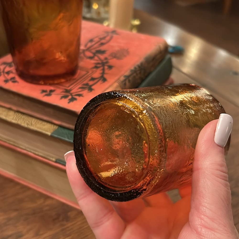 Vintage Amber Glass Tumblers - Picture 4 of 8